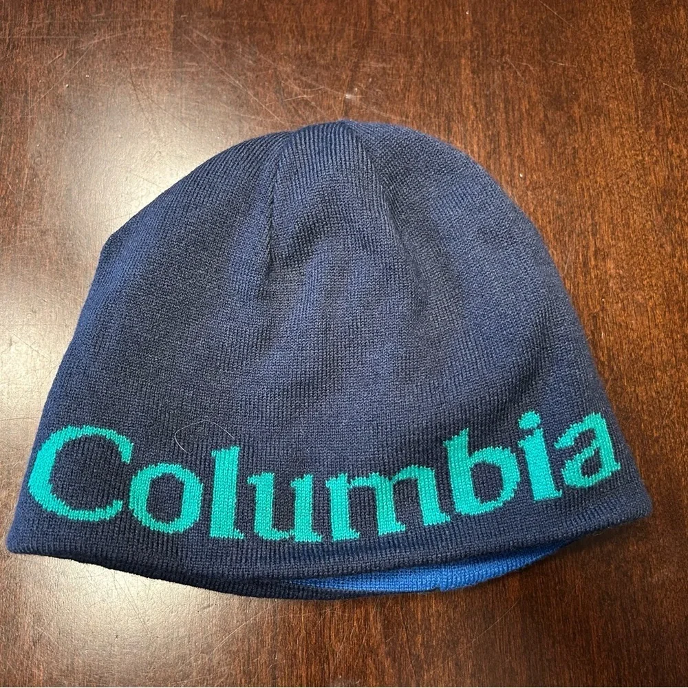 Columbia Blue and Green reversible knit cap hat